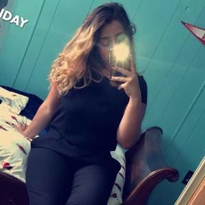 Meet your Posher, Stephanie